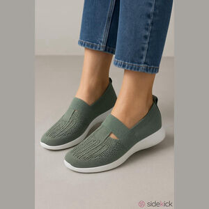 Unbranded Green Slip On Shoes Women's Size 7